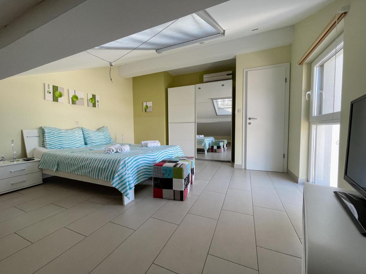 Ferienhaus Ivanka Apartman Trogir Kültér fotó